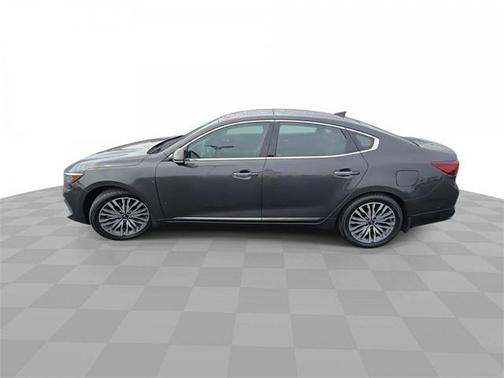 2020 Kia Cadenza Technology