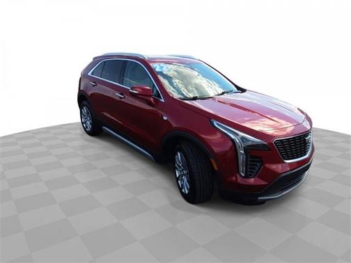 2022 Cadillac XT4 Premium Luxury