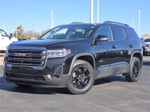 2023 GMC Acadia AWD AT4