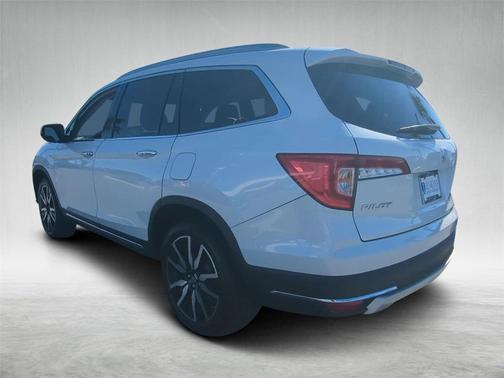 2020 Honda Pilot Touring 8-Passenger