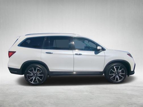 2020 Honda Pilot Touring 8-Passenger