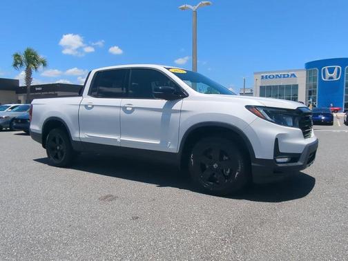 Platinum White Pearl 2023 Honda Ridgeline Black Edition