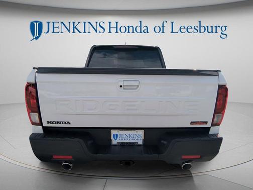 Platinum White Pearl 2026 Honda Ridgeline TrailSport