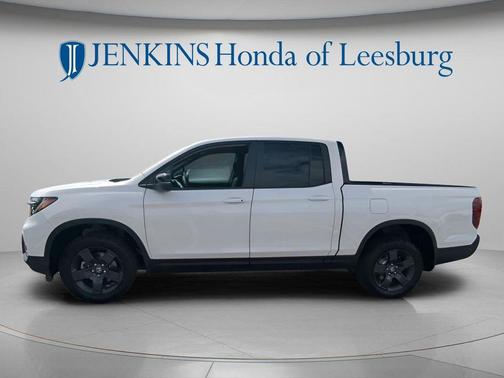 Platinum White Pearl 2026 Honda Ridgeline TrailSport