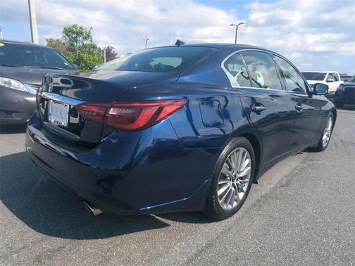 2022 INFINITI Q50 LUXE