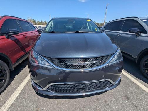 2020 Chrysler Pacifica Touring