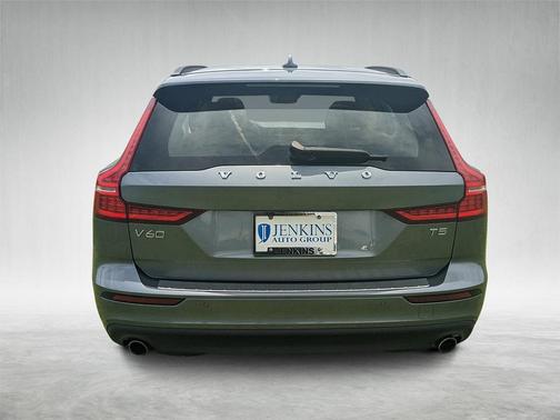 2020 Volvo V60 T5 Momentum