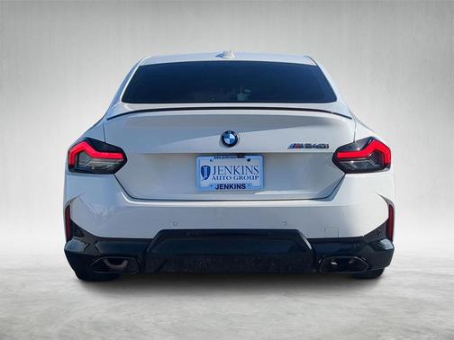 2023 BMW M240 i