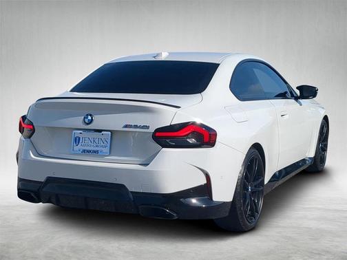 2023 BMW M240 i
