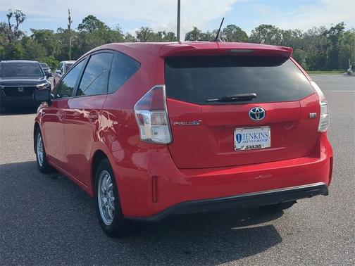 2016 Toyota Prius v