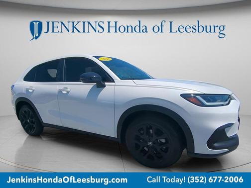 Platinum White 2024 Honda HR-V Sport