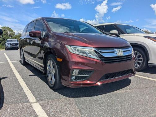 Deep Scarlet Pearl 2019 Honda Odyssey EX-L