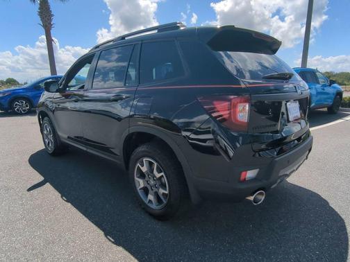 Crystal Black Pearl 2023 Honda Passport TrailSport