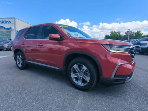Radiant Red Metallic II 2024 Honda Pilot EX-L