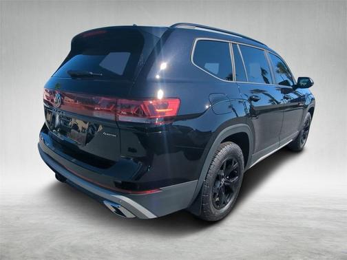 2024 Volkswagen Atlas 2.0T Peak Edition SE w/Technology