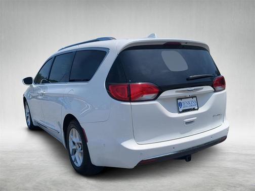 2018 Chrysler Pacifica Touring-L