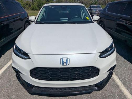 Platinum White Pearl 2024 Honda HR-V EX-L