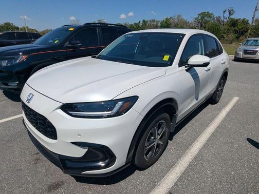 Platinum White Pearl 2024 Honda HR-V EX-L