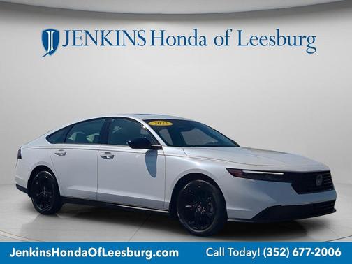 Platinum White 2025 Honda Accord SE