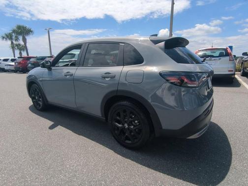 Urban Gray Pearl 2024 Honda HR-V Sport