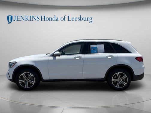 Diamond White Metallic 2021 Mercedes-Benz GLC 300 Base