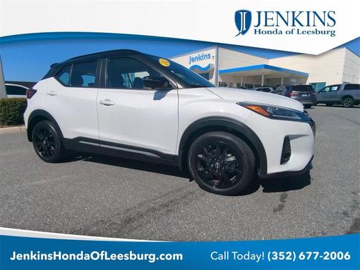 2023 Nissan Kicks SR