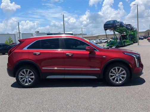2020 Cadillac XT4 Premium Luxury