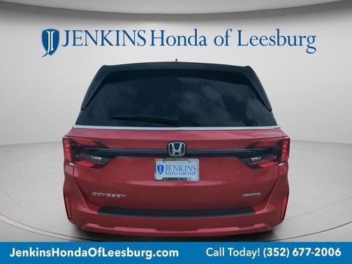 Radiant Red Metallic II 2026 Honda Odyssey Touring