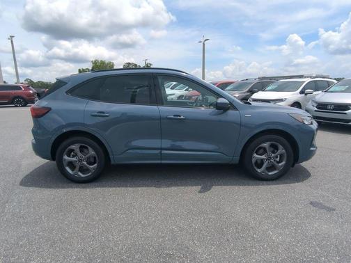 Blue Metallic 2023 Ford Escape ST-Line Select