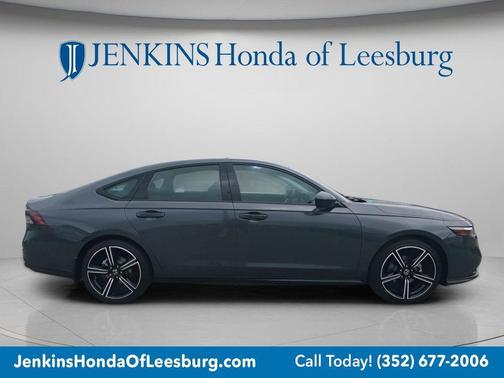 Meteorite Gray Metallic 2026 Honda Accord SE