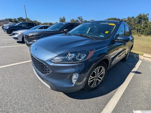 2020 Ford Escape SEL