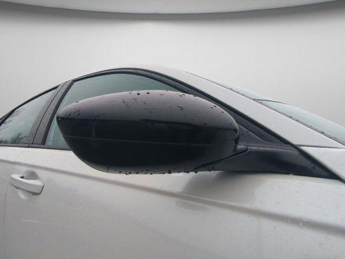 Platinum White Pearl 2026 Honda Accord SE