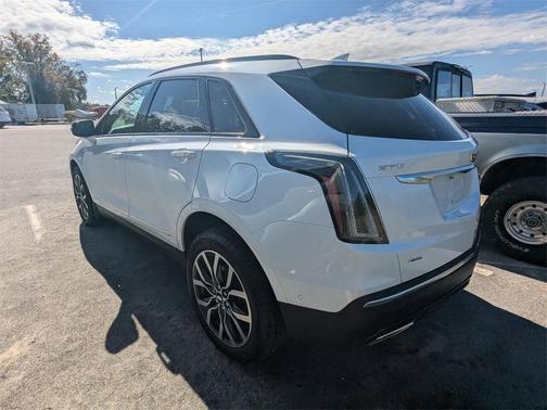 2025 Cadillac XT5 Sport
