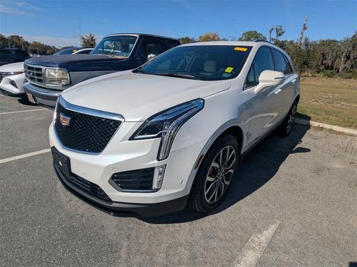 2025 Cadillac XT5 Sport