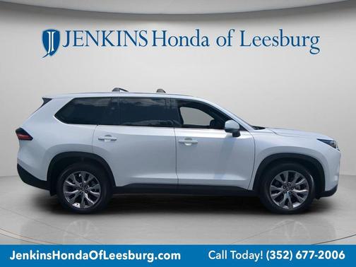 Pearl 2025 Toyota Grand Highlander LIMITED