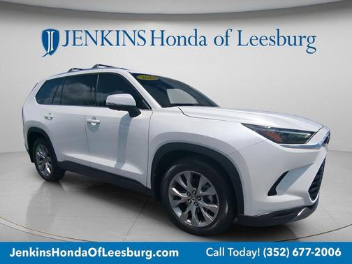 Pearl 2025 Toyota Grand Highlander LIMITED