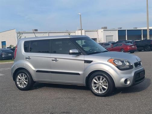 2013 Kia Soul +