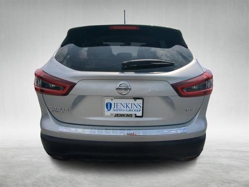 2021 Nissan Rogue Sport SV