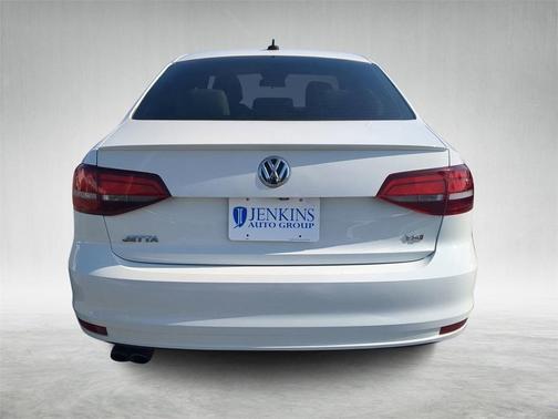 2016 Volkswagen Jetta 1.8T Sport