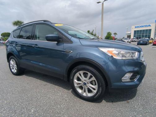 Blue Metallic 2018 Ford Escape SEL