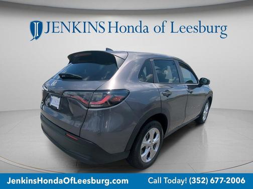 Modern Steel Metallic 2024 Honda HR-V LX