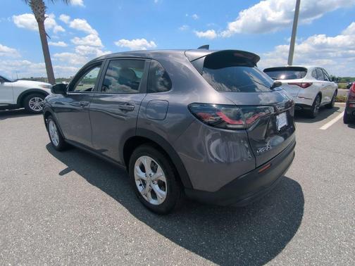 Modern Steel Metallic 2024 Honda HR-V LX