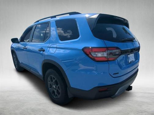 2023 Honda Pilot TrailSport