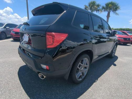 Crystal Black Pearl 2022 Honda Passport EX-L