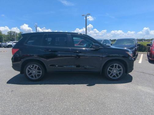 Crystal Black Pearl 2022 Honda Passport EX-L