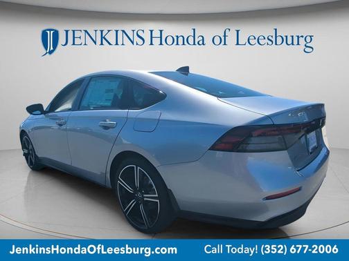 Solar Silver Metallic 2026 Honda Accord SE