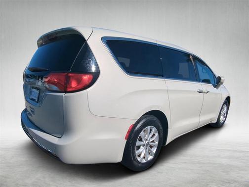 2019 Chrysler Pacifica Touring Plus