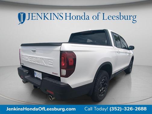 Platinum White 2025 Honda Ridgeline Sport+