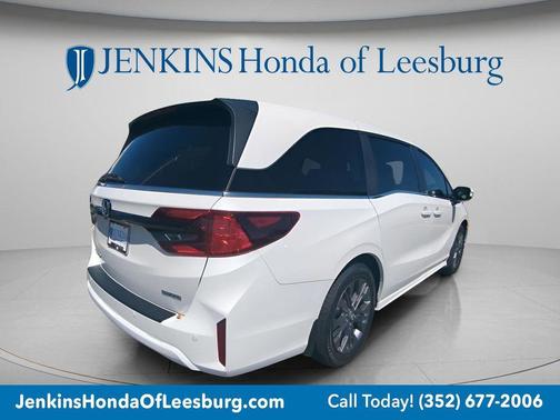 Platinum White Pearl 2026 Honda Odyssey Touring