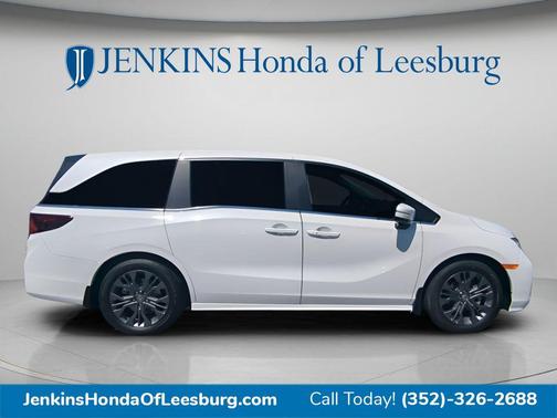 Platinum White Pearl 2026 Honda Odyssey Touring
